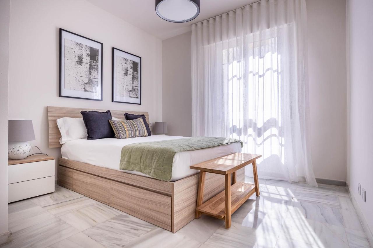 Amplisimo Apartamento De Diseno Nuevo En El Corazon De Triana, Parking Included Seville Exterior photo