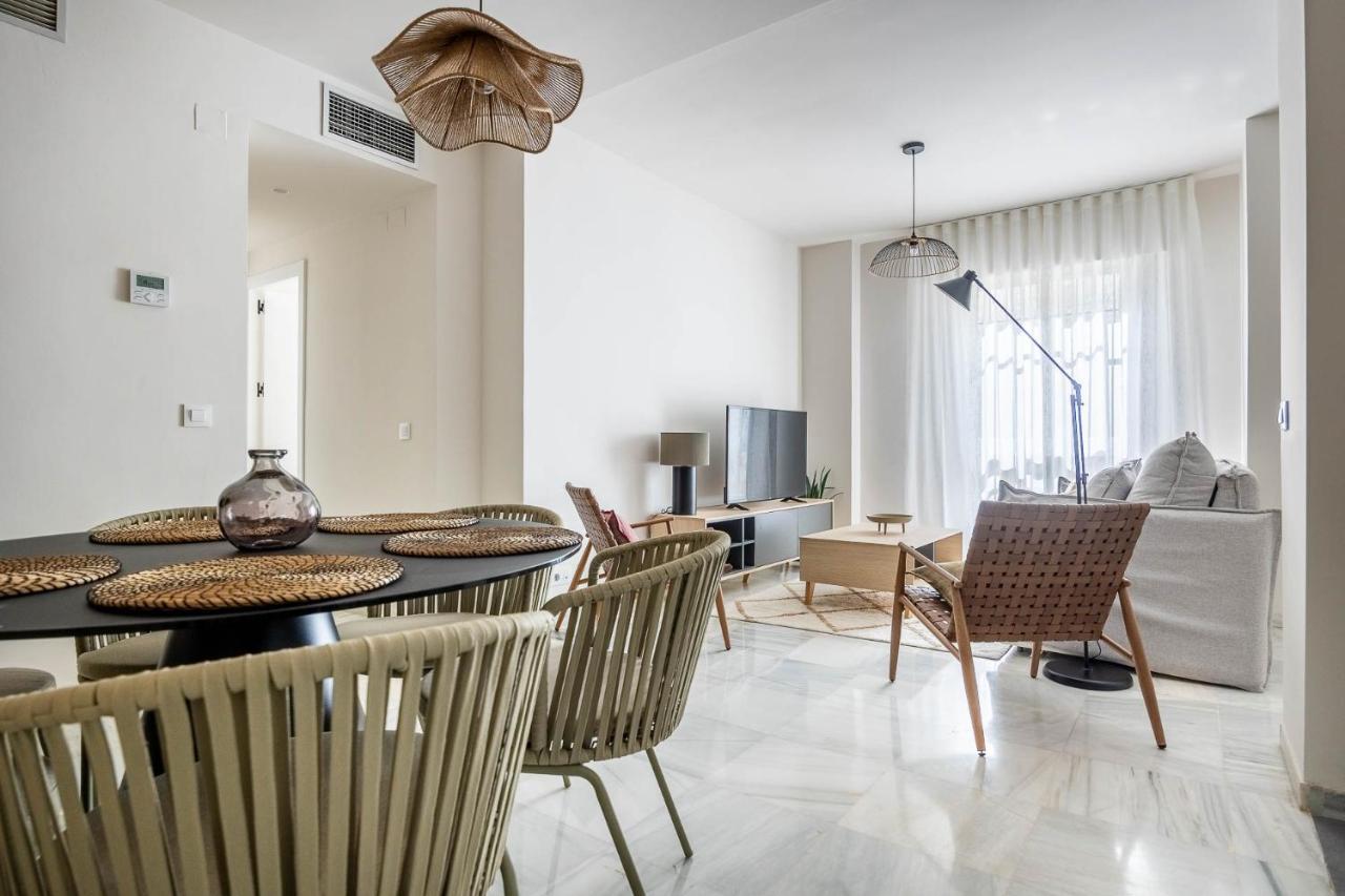 Amplisimo Apartamento De Diseno Nuevo En El Corazon De Triana, Parking Included Seville Exterior photo
